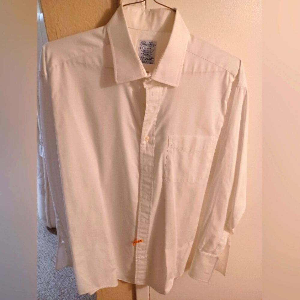 Brooks Brothers Relaxed Fit 100% Cotton Luxury Dress Shirt Classic White